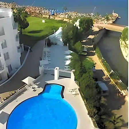 Otel Supreme Adults Only İçmeler