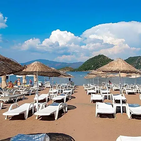 Supreme Adults Only 4* İçmeler